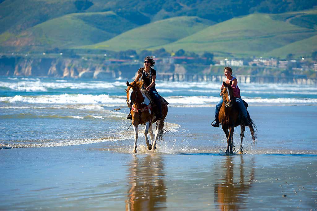 Pacific Dunes Horseback Riding Stables